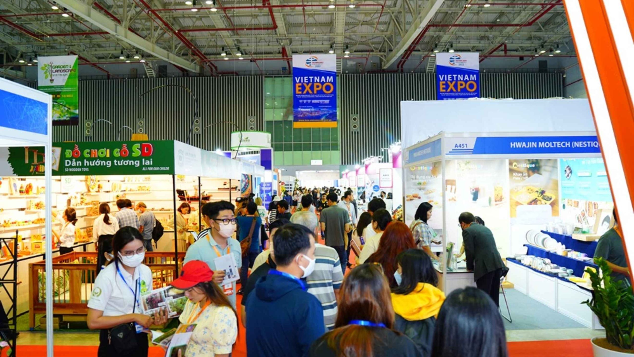 import backpacks from vietnam