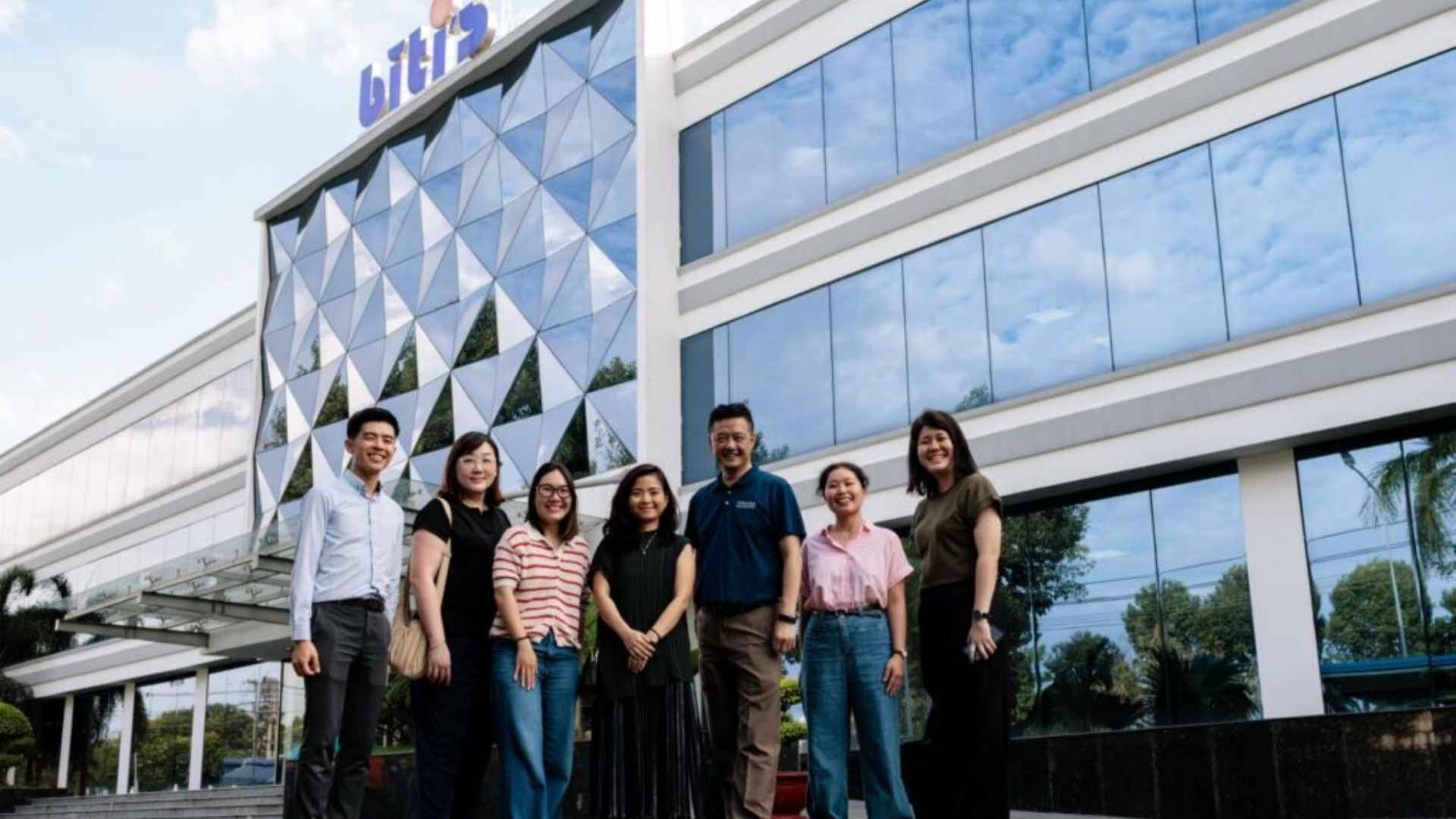 import loafers from vietnam