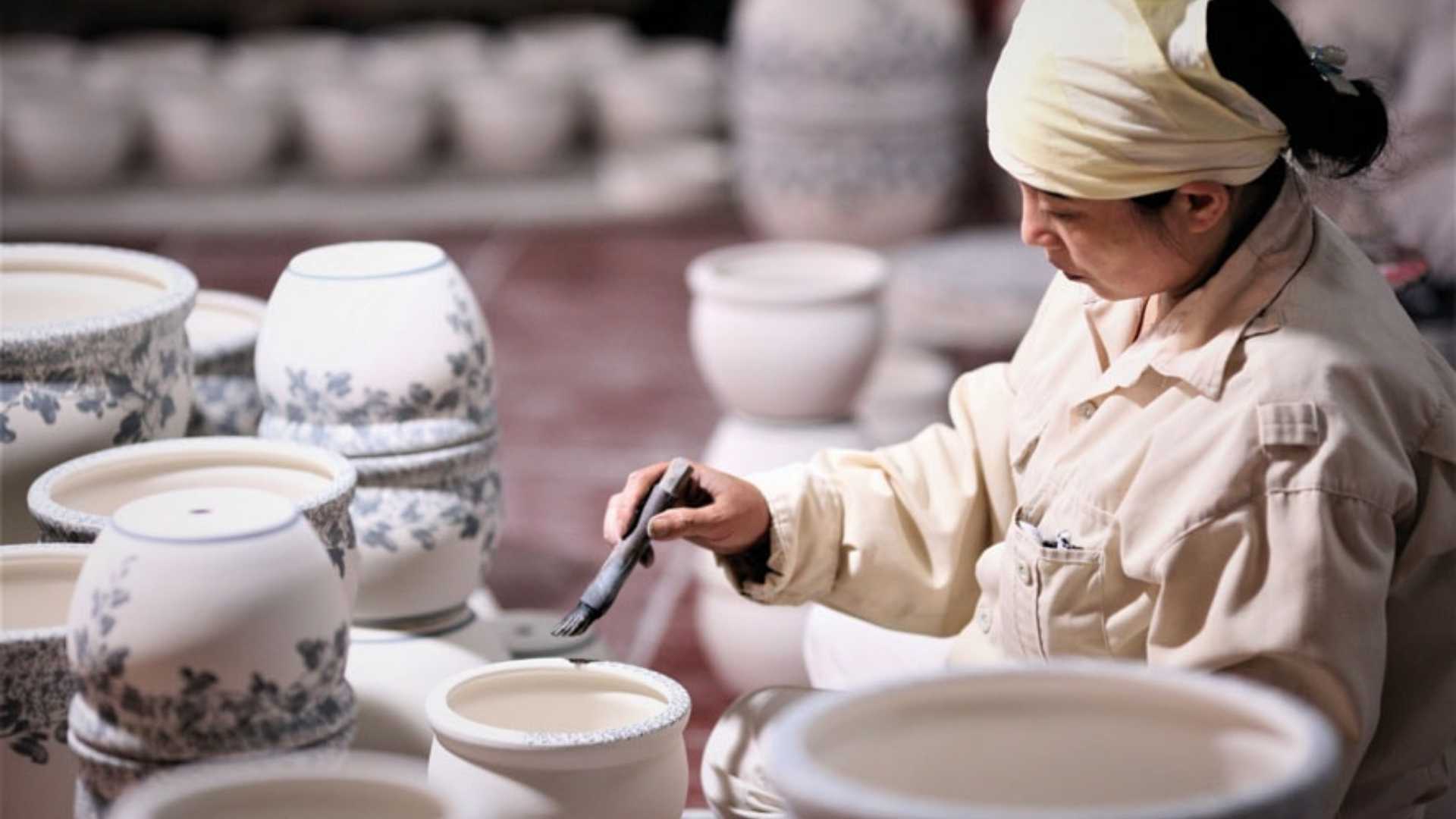 vietnam ceramic vases