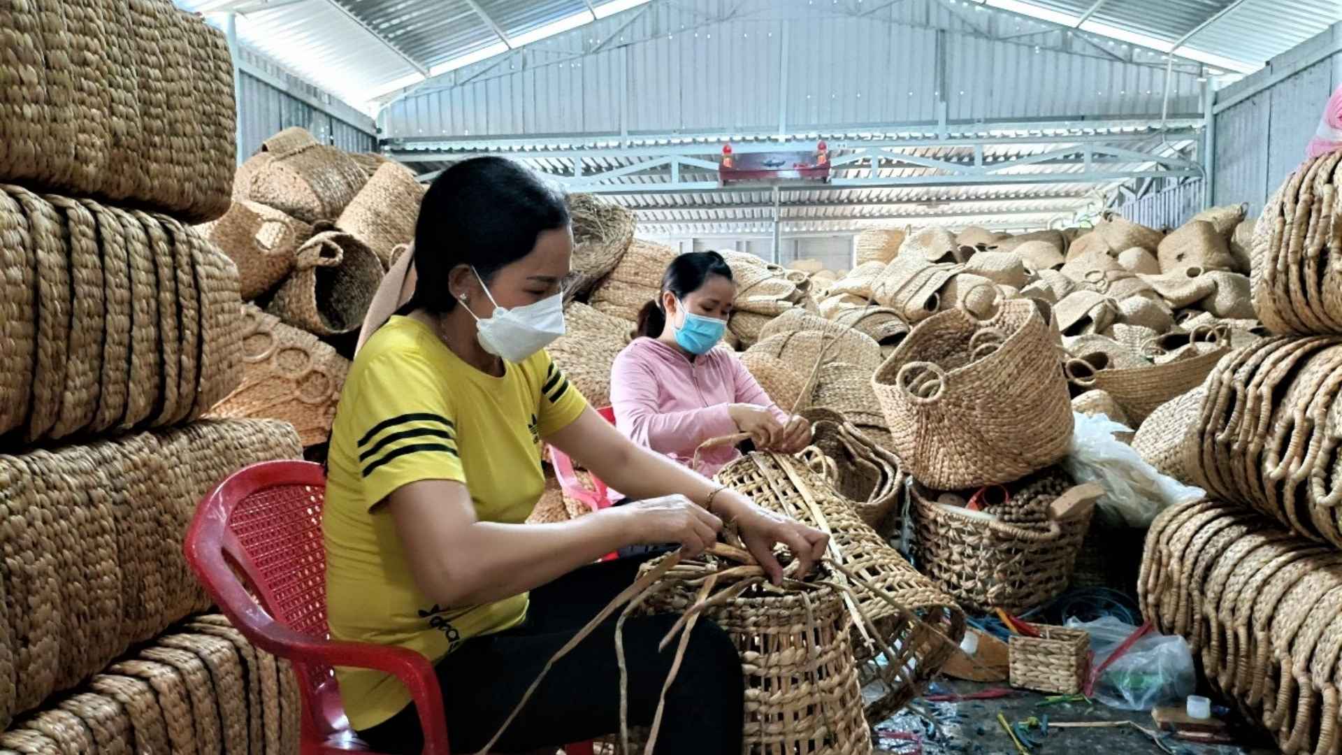 vietnam rattan wardrobes