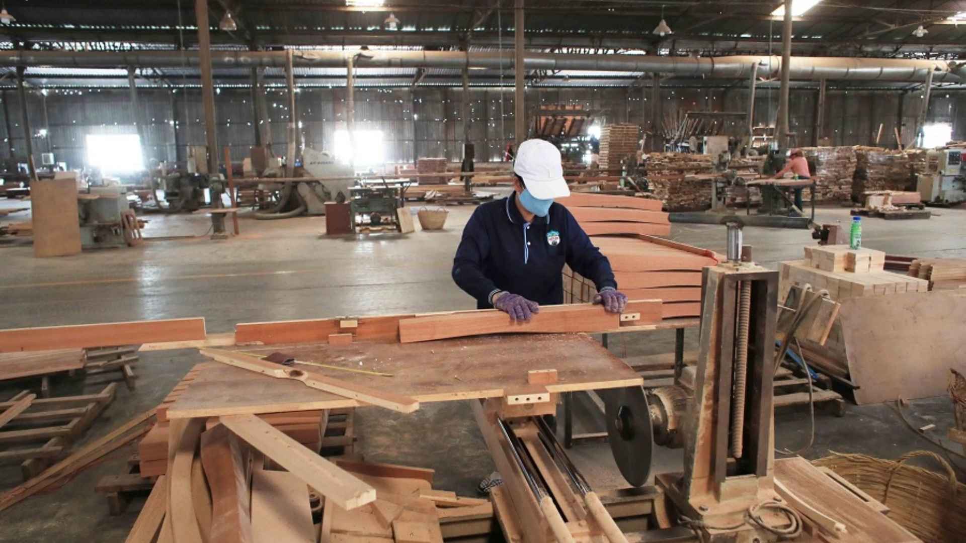 wooden chairs vietnam import