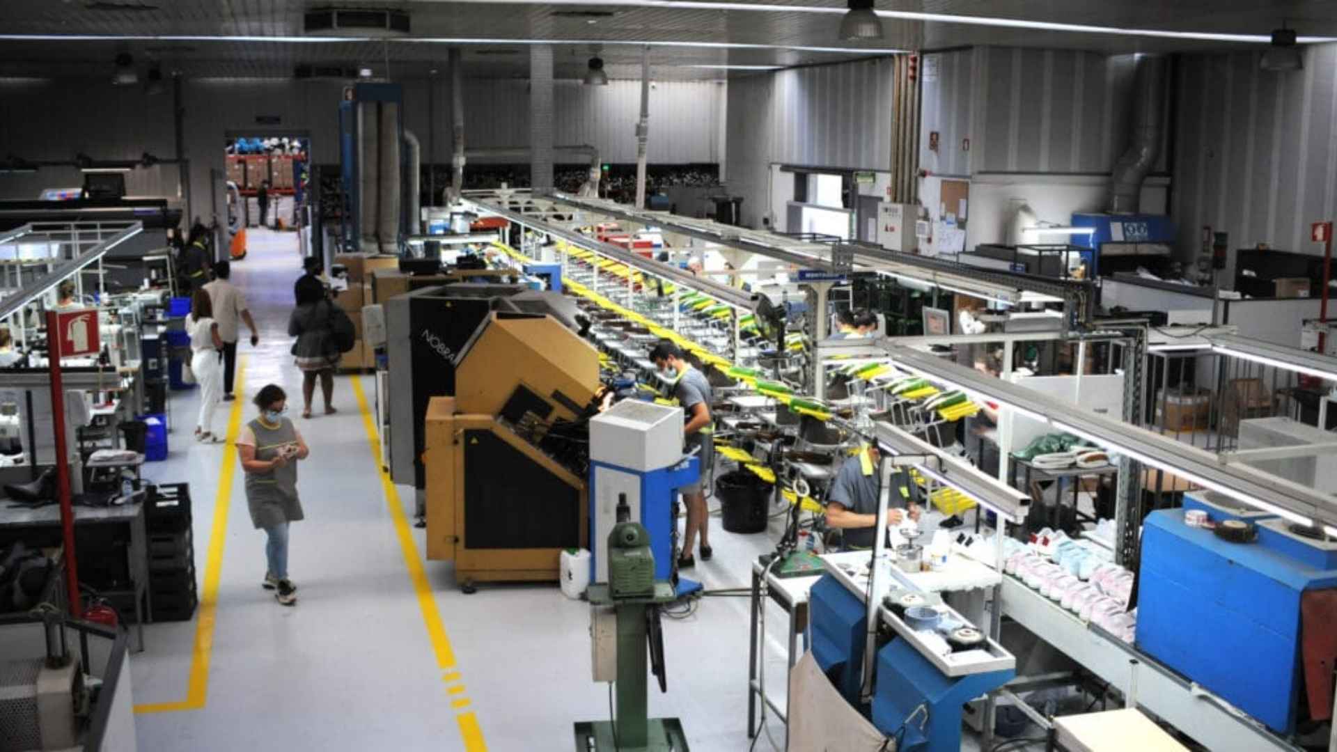 china manufacturing moving to vietnam